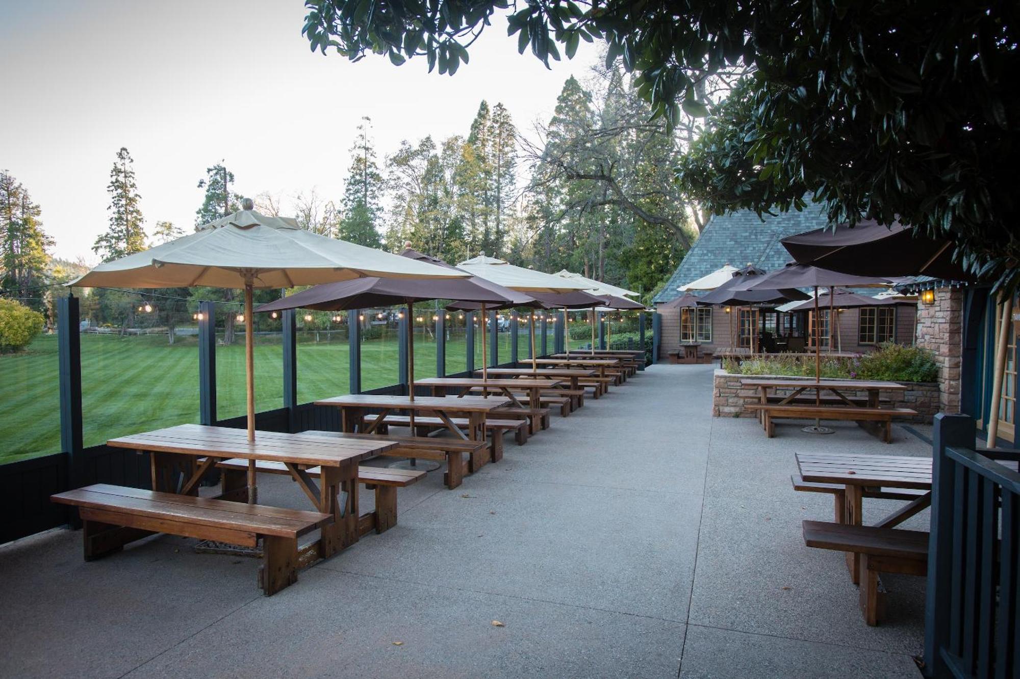 Ucla Lake Arrowhead Lodge エクステリア 写真